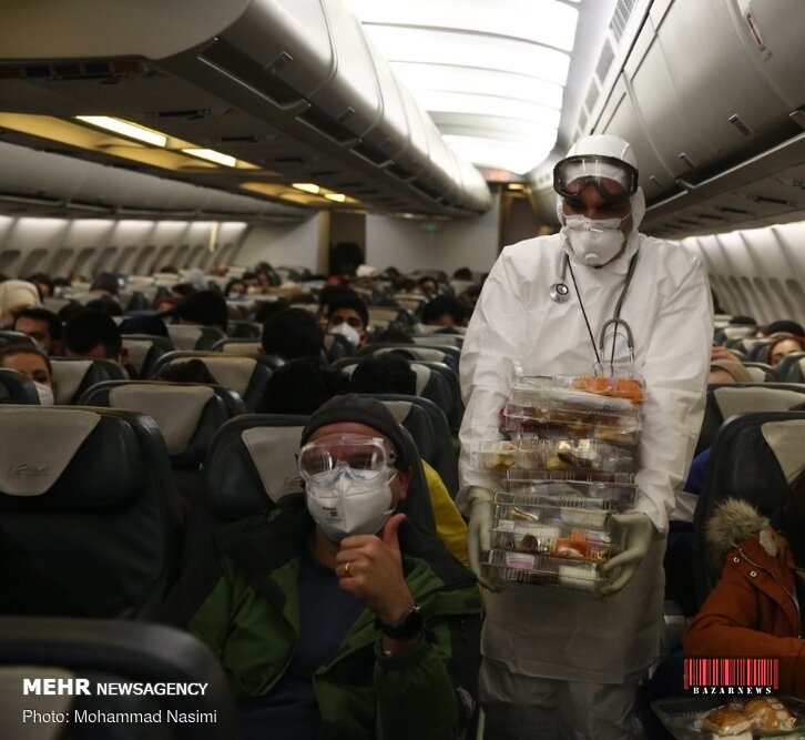 لباس متفاوت مهماندار هواپیمای چین +عکس